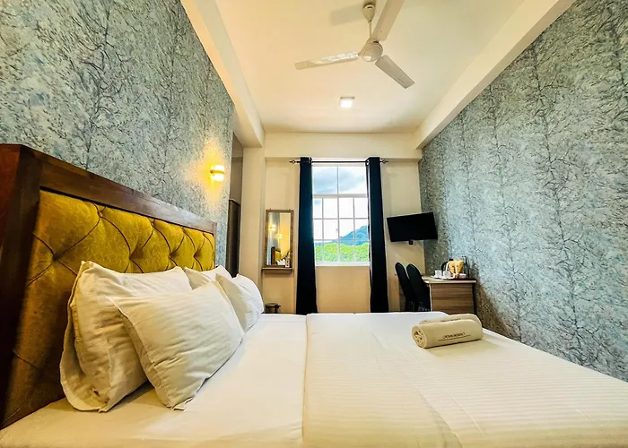 Crown Regency- Badulla