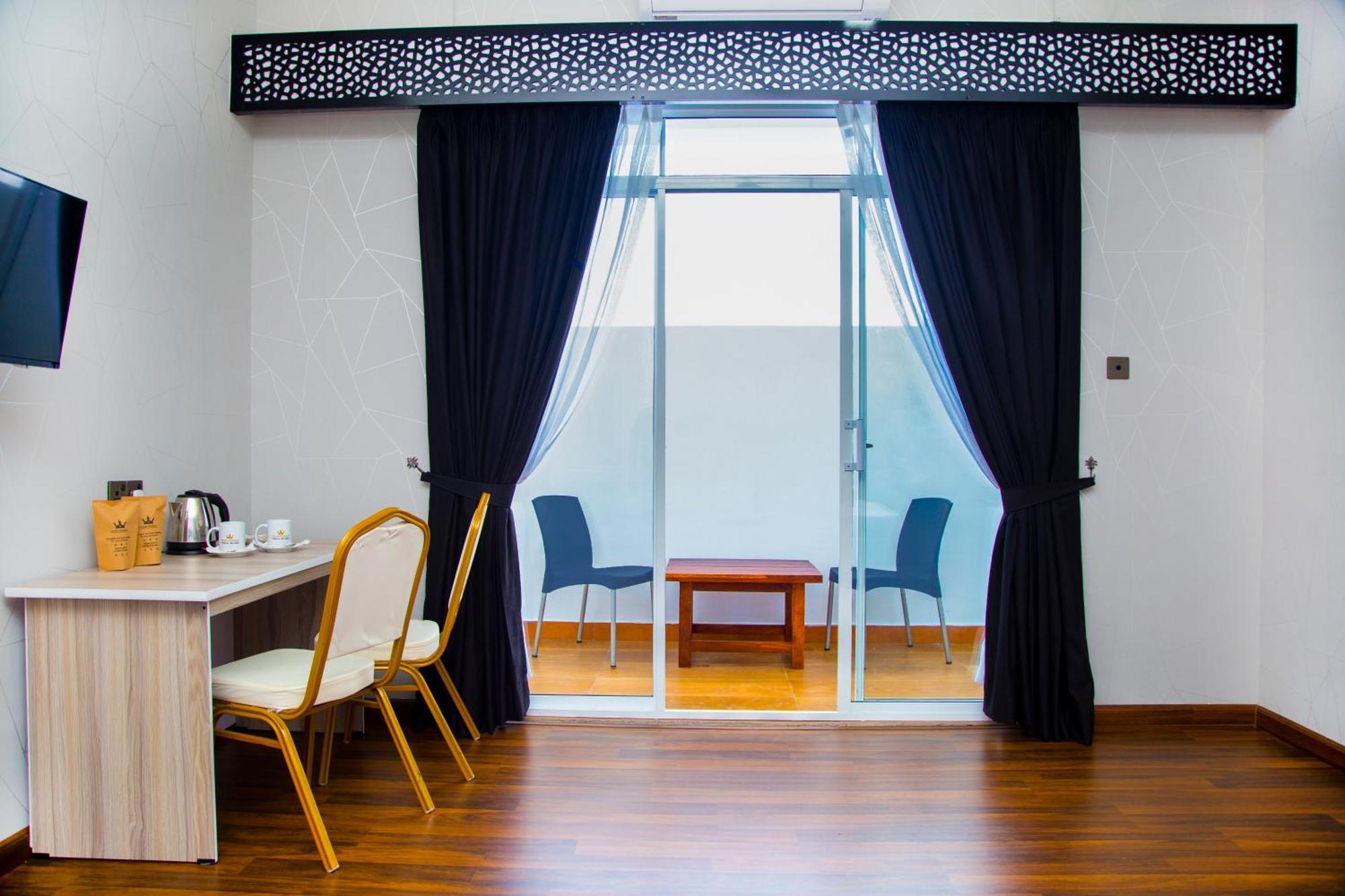 Crown Regency- Hotel 3*