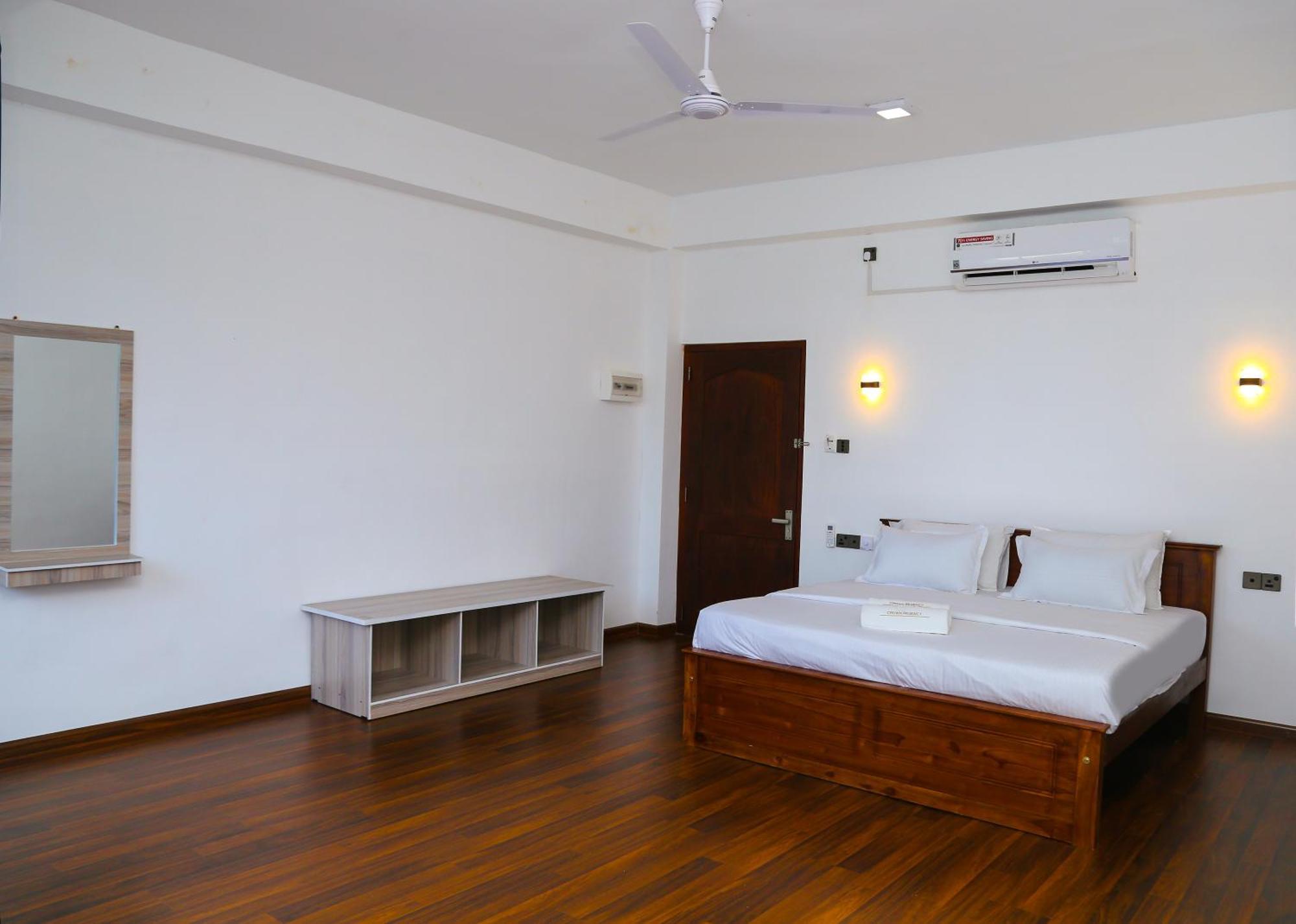 Crown Regency- 3*