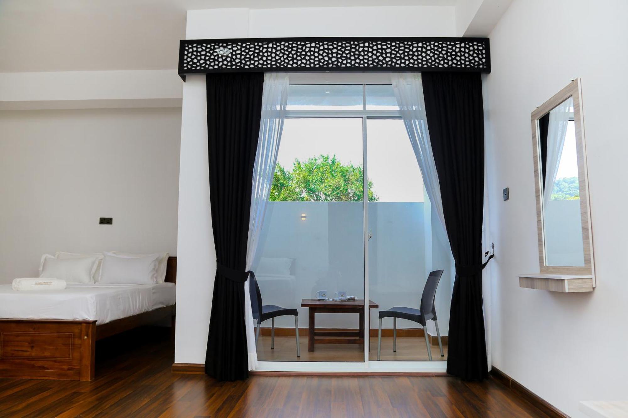 Crown Regency- 3* Badulla