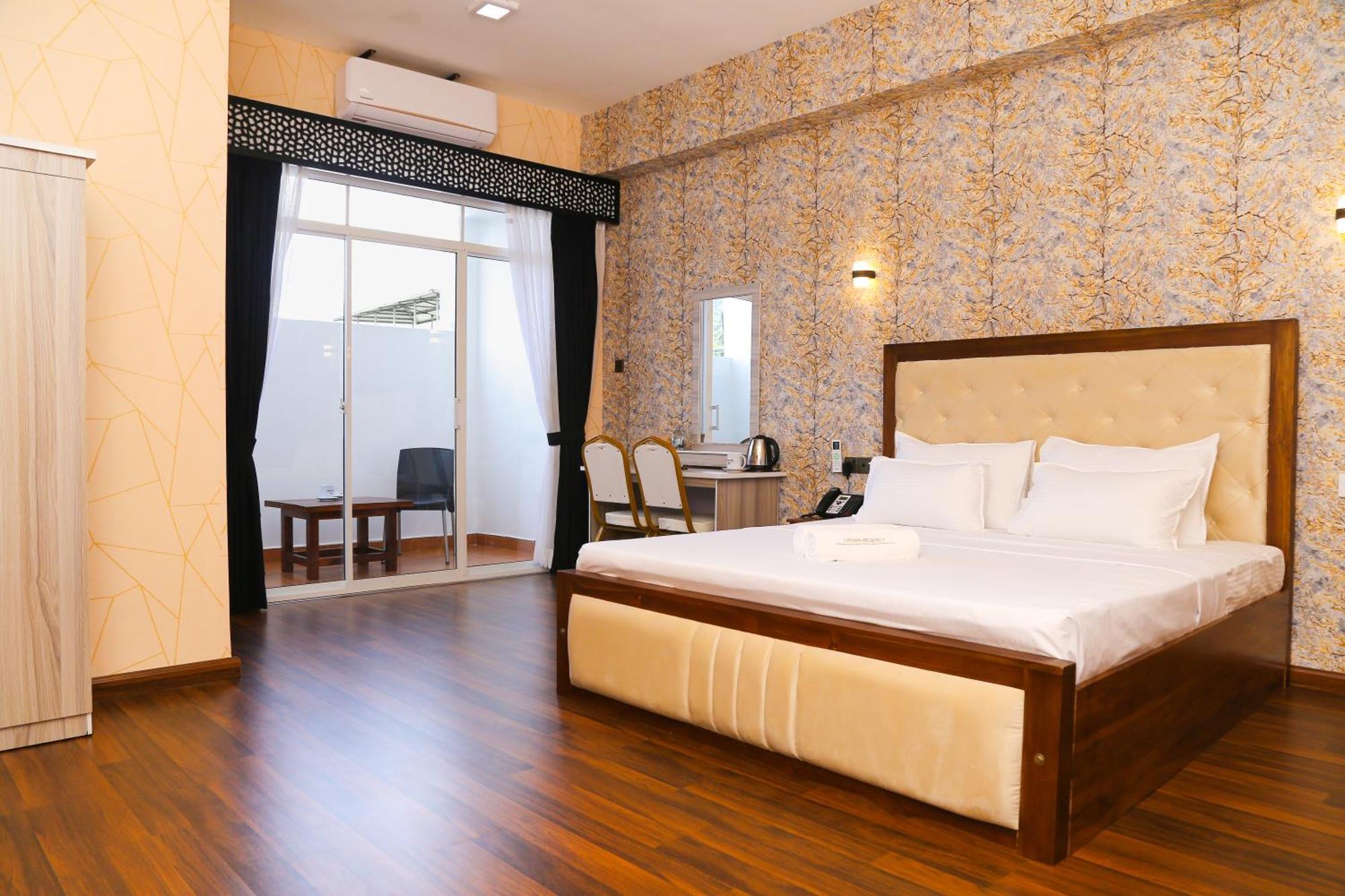 Hotel Crown Regency- Badulla